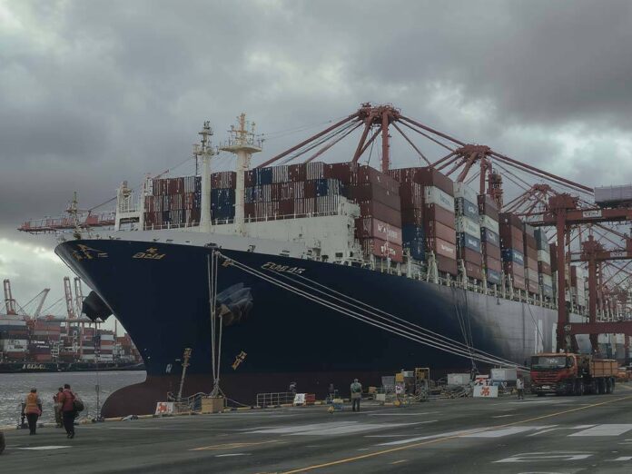 Maritime and Air Transport in Global Food Supply Chains: Environmental Impact in 2025